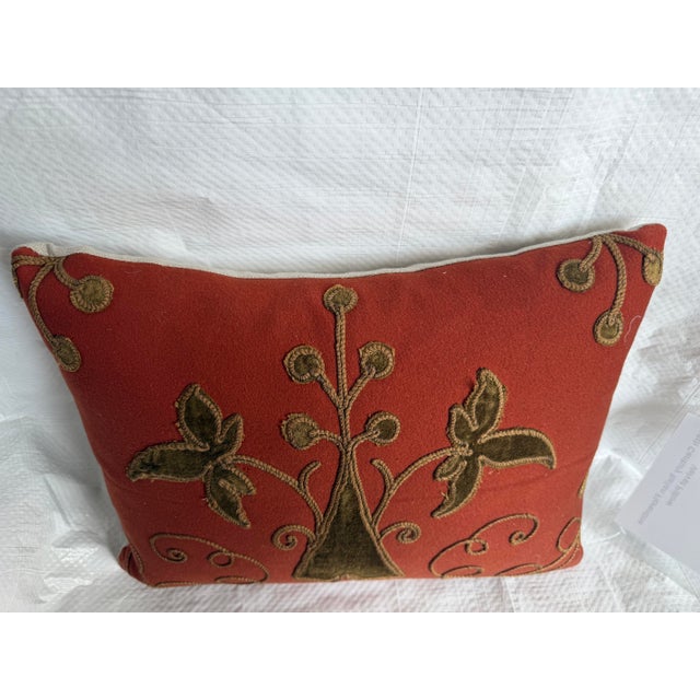 18th Century Italian Baroque Velvet Appliqué Pillow For Sale In Los Angeles - Image 6 of 7