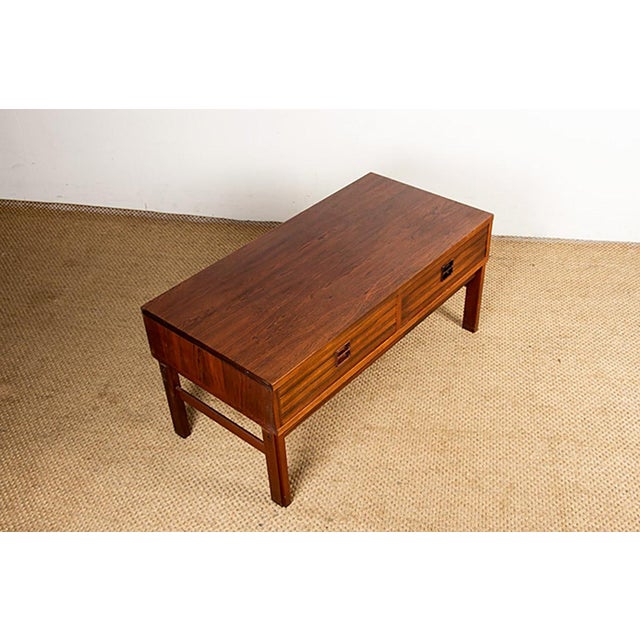 Small Danish Rosewood Chest of Drawers, 1960s, in Flawless conditions. Designed 1960 to 1969