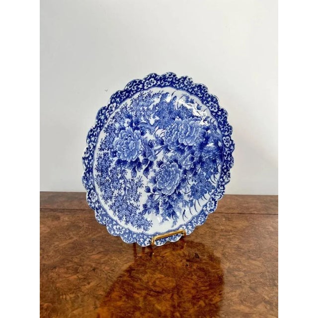 Antique Japanese Blue and White Imari Scalloped Edge Plate, 1900 For Sale - Image 4 of 5