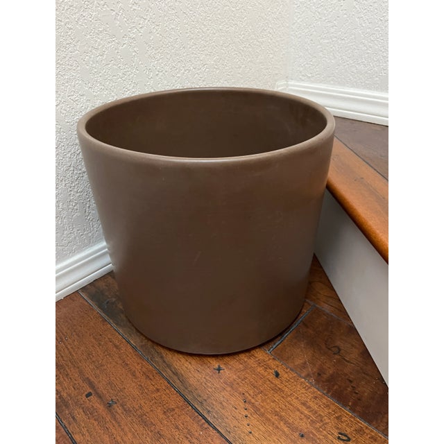 Gainey Pottery 1960s Architectural Gainey Planter Ac-12 Taupe/Brown For Sale - Image 4 of 8