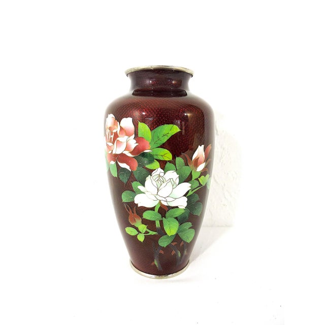 Japanese Old Japanese 'Red and White Roses' Vase Ginbari Cloisonné With Solid Silver Trim For Sale - Image 3 of 8