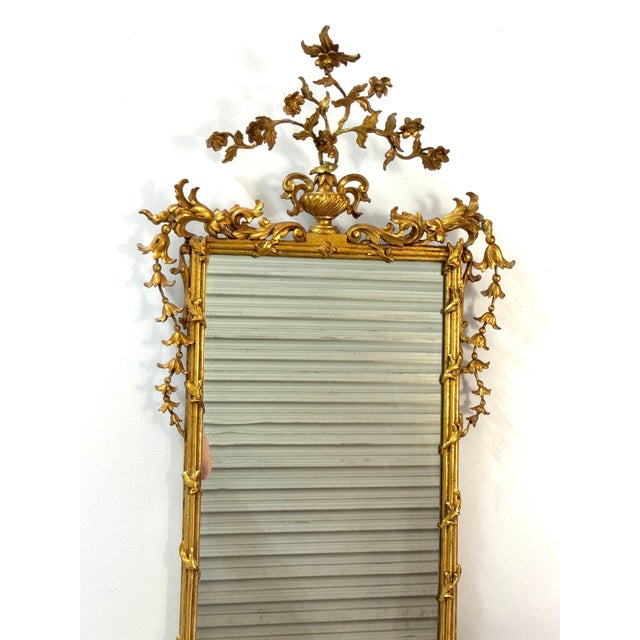 18th Century Italian Neoclassical Carved Giltwood Mirror For Sale - Image 11 of 18