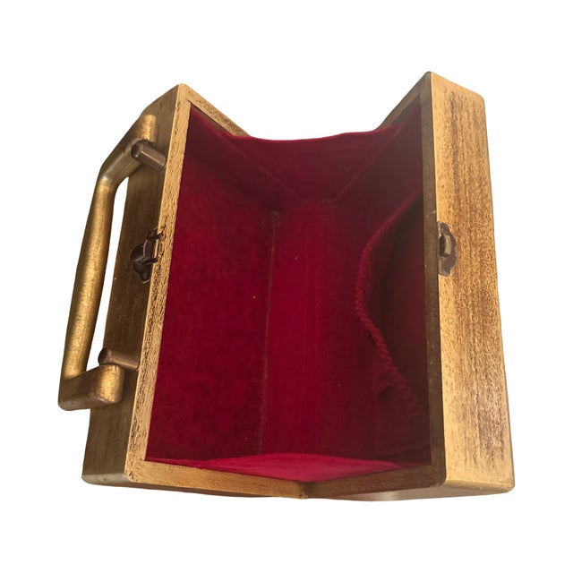 1968 Royal London English Boudoir Box For Sale - Image 10 of 12