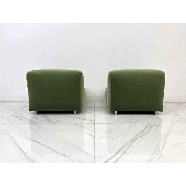 Kazuhide Takahama, Suzanne Lounge Chairs, a Pair, Gavina SpA, 1965 For Sale In Los Angeles - Image 6 of 7