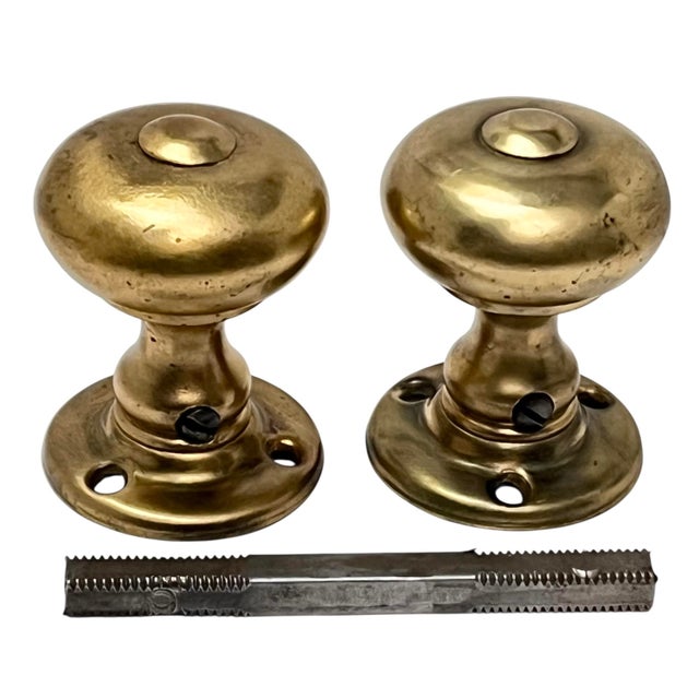 1930s American Cast Brass Art Deco Door Knobs W/ Rosettes. A Pair For Sale - Image 6 of 7