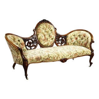 Victorian Walnut Carved Chaise Lounge, 1880 For Sale