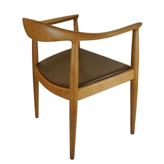 Mid-Century Modern 'The Chair' Designed by Hans Wegner for Johannes Hansen, Denmark For Sale - Image 3 of 10