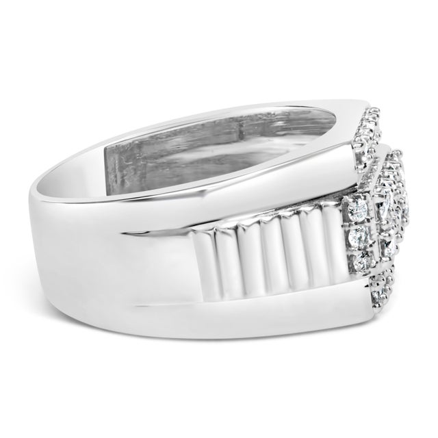 Imbued with the allure of alchemy and elegance, this ring is a masterpiece of contrast and craftsmanship. Forged in the...