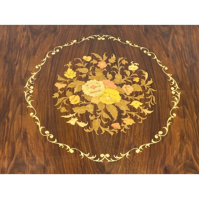 Italian Octagonal Multi-Game Table With 4 Chairs, Inlaid Wood, Chess, Backgammon & Roulette, 1980s For Sale In Los Angeles - Image 6 of 18