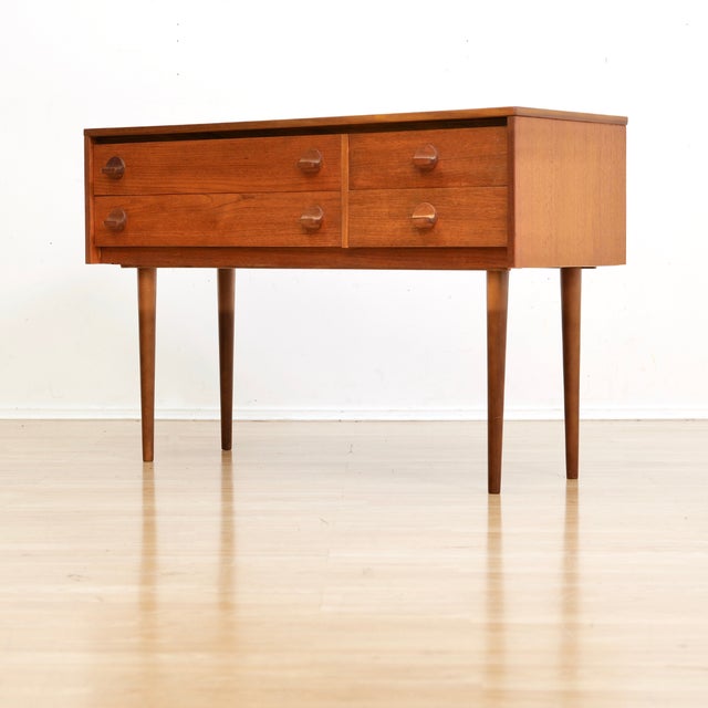1960s Mid Century Console Dresser by Stag Furniture For Sale In Los Angeles - Image 6 of 10