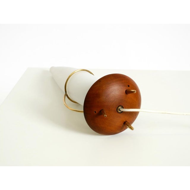 Large Mid-Century Modern Table Lamp in Brass and Teak with Frosted Glass Shade, 1950s For Sale - Image 17 of 18