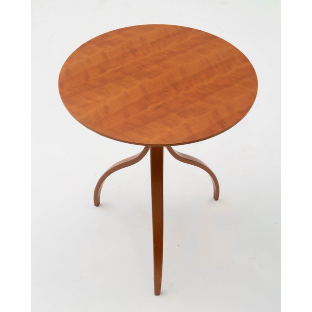 Modulus Side Table by Thomas W. Stender for Sigma, 1980s, in Very Good conditions. Designed 1980 to 1989 This piece has an...