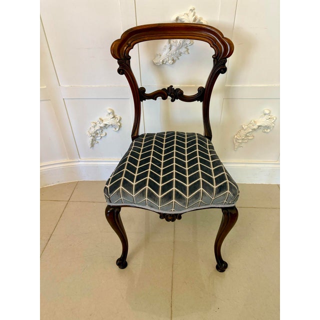 Mid 19th Century Set of Victorian Carved Rosewood Side Chairs, 1850s For Sale - Image 5 of 14