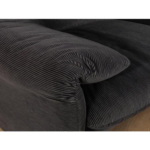675 Maralunga Sofa by Vico Magistretti for Cassina For Sale - Image 10 of 13