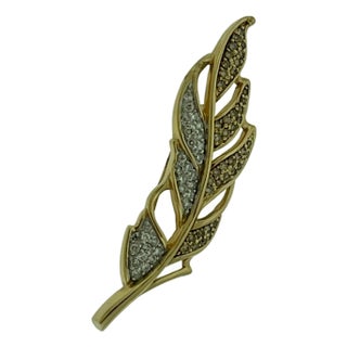 0.6 Carat Leaf Shaped Diamond 14 Karat Gold Pin or Brooch Affordable, Estate For Sale