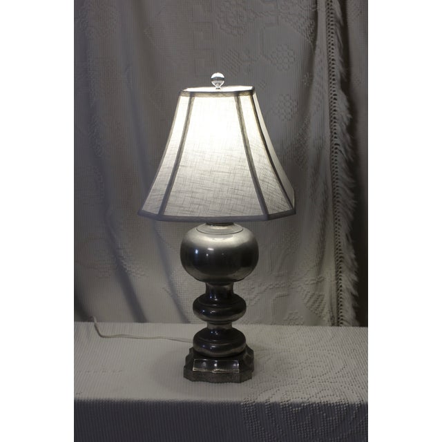 Metal Pair of 1950s Regency Table Lamps in Pewter With White Lampshades For Sale - Image 7 of 10