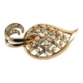 Example of Coro Brooches