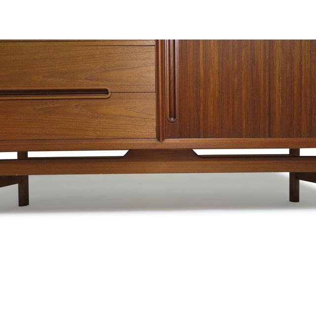 Nils Jonsson Mid-Century Modern Teak Credenza for Hugo Troeds, C. 1960, Attributed For Sale - Image 11 of 12