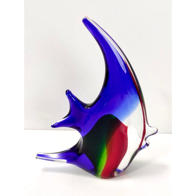 Made in Italy, 1980s. This fish is made in polychrome Murano glass and features its original label. It is a vintage piece,...