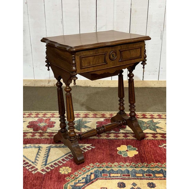 19th Century Walnut Dressing Table For Sale - Image 3 of 18