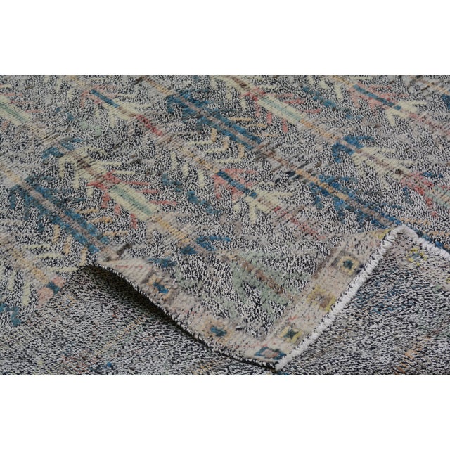 Moroccan Hand Knotted Wool Rug, 5'10"x8' For Sale In New York - Image 6 of 6