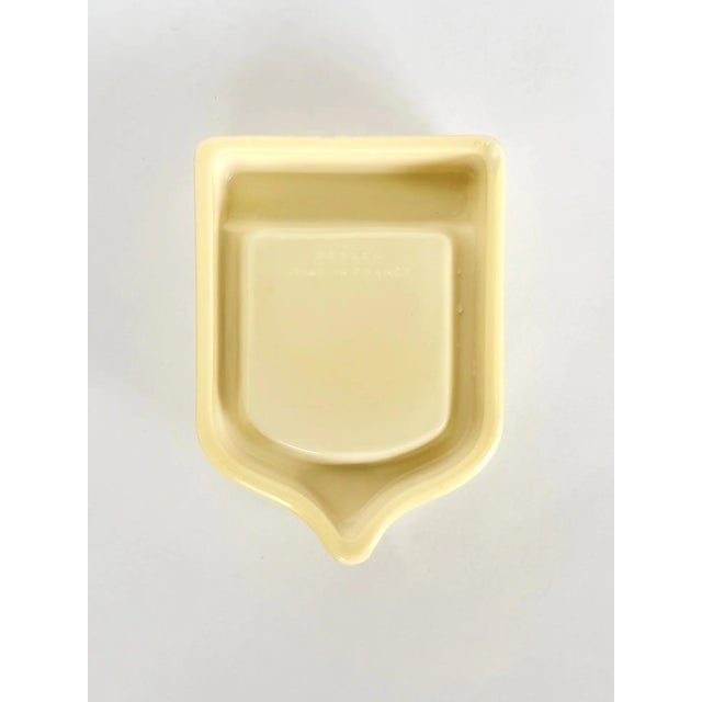 1970s 1970s Hôtel De Crillon Opalex Milk Glass Ashtray, Paris For Sale - Image 5 of 5