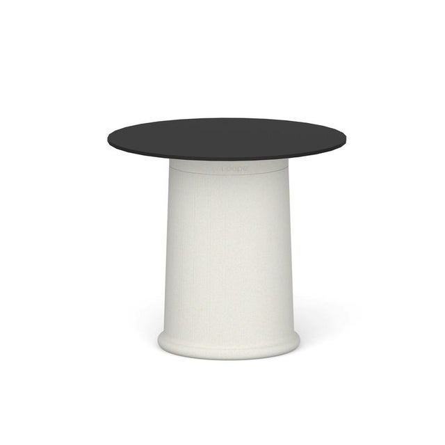 faT Table 5131 in Polyethylene by LOOPE Dimensions: Ø 80 x H 71 cm. Materials: Recycled polyethylene