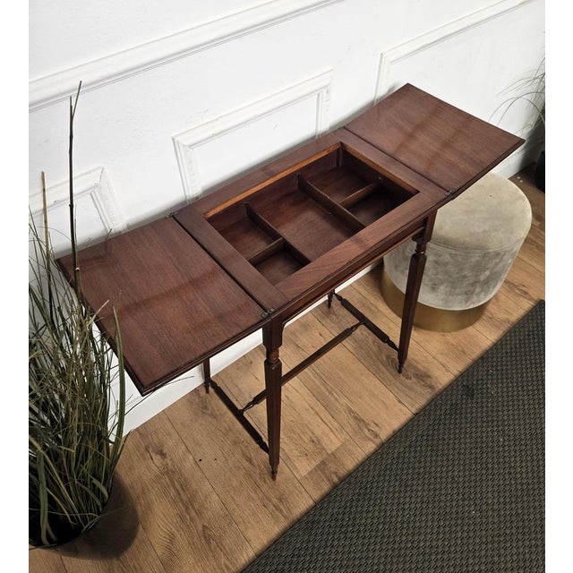 1950s Mid-Century Modern Italian Walnut Coffee Table, 1950s For Sale - Image 5 of 10