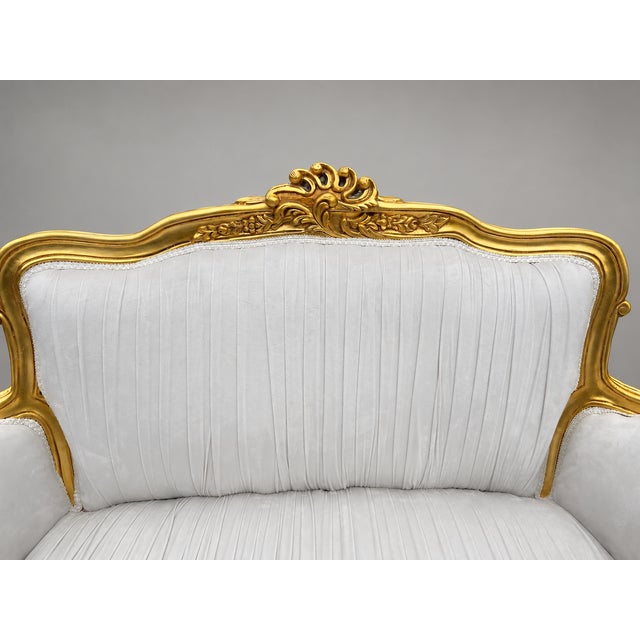 1980s French Louis XVI Gold Velvet Beech Settee For Sale - Image 10 of 16