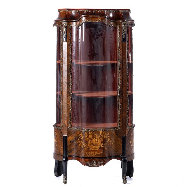 French, 19th/20th century, Louis XV style with rosewood marquetry placed in different directions, satinwood and boxwood,...