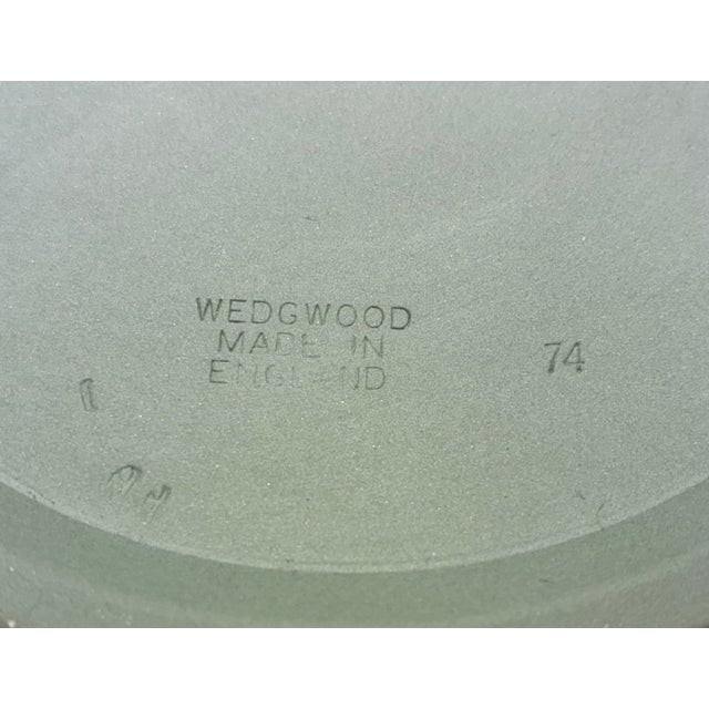Wedgwood Vintage Round Wedgwood Porcelain Grapevine Box Sage Green For Sale - Image 4 of 8