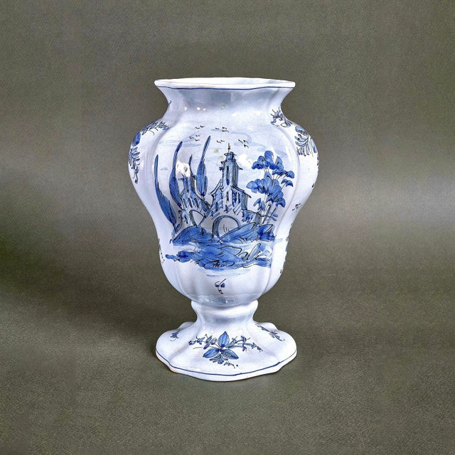 Italian Ceramic Hand-Painted Vase from Cantagalli, 1880s For Sale - Image 9 of 9