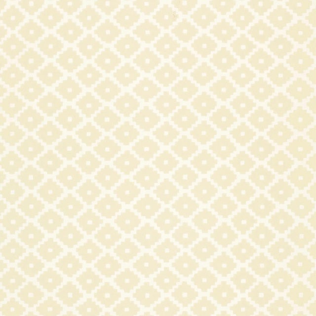 This listing is for a wallpaper sample only. If you'd like to purchase this wallpaper, please click here:...