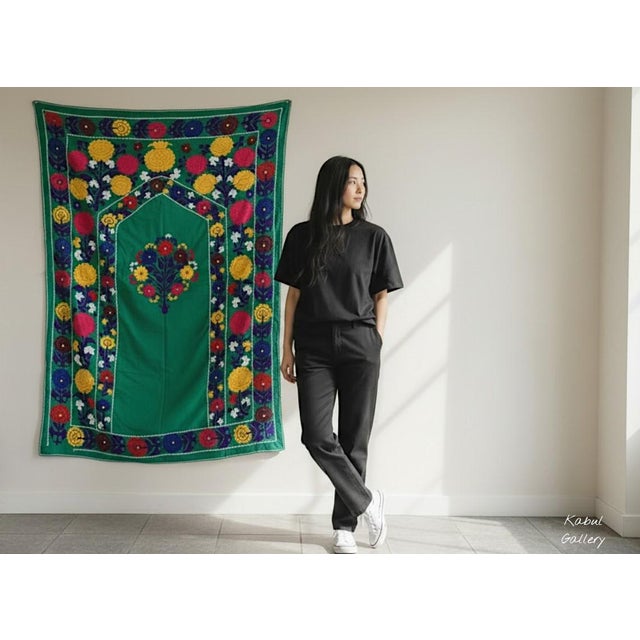 Vintage Hand Embroidered Suzani Wall Hanging, 1920s For Sale - Image 3 of 18