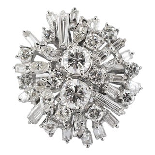 Vintage 18k White Gold 2.30ctw Diamond Bombe Starburst Cluster Cocktail Ring, Size 5 For Sale