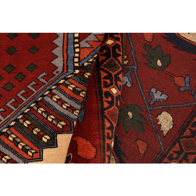 Textile Tribal Kargahi 1980's Beige/Rust Wool Rug - 10'0'' X 12'10'' For Sale - Image 7 of 9