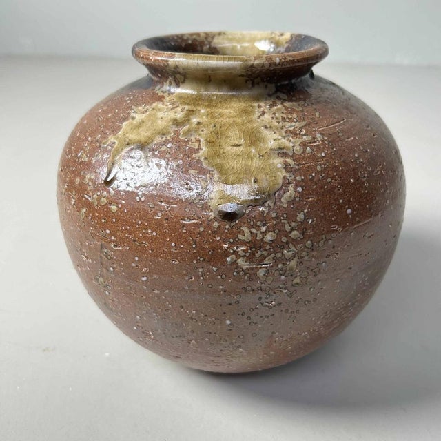 Mid-Century Shigaraki Ikebana Flower Vase, 1960s For Sale - Image 17 of 17