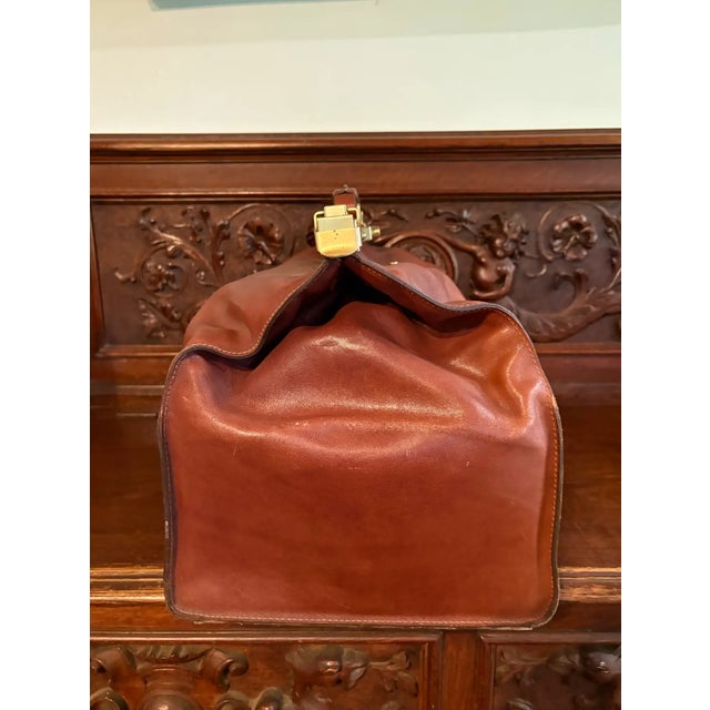 English Vintage Leather Weekender Doctor's Style Bag With Brass Frame - Made Exclusively for Mercedes Benz For Sale - Image 3 of 8