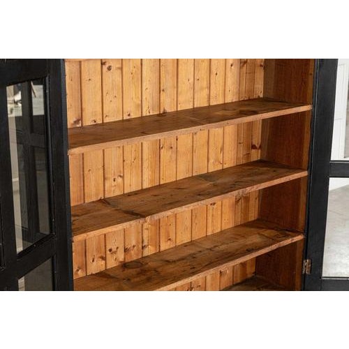 19th Century English Ebonised Oak Hall Cupboard, 1890 For Sale - Image 10 of 13