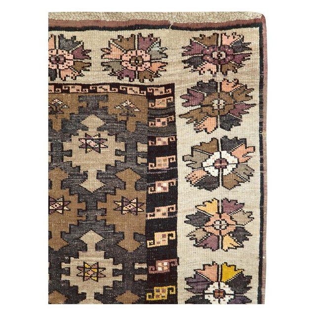 Tribal Galerie Shabab Collection Mid-20th Century Handmade Turkish Anatolian Gallery Rug For Sale - Image 3 of 10
