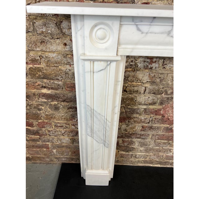 19th Century Carrara Marble Bullseye Fireplace Mantelpiece - Missing Top Shelf Piece For Sale - Image 4 of 10