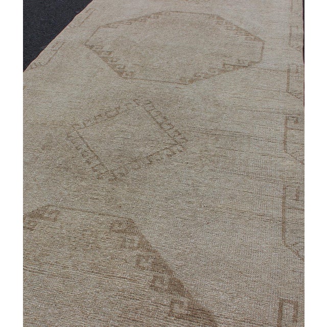 Textile Grey and Cream Vintage Turkish Oushak Runner With Geometric Tribal Design For Sale - Image 7 of 12