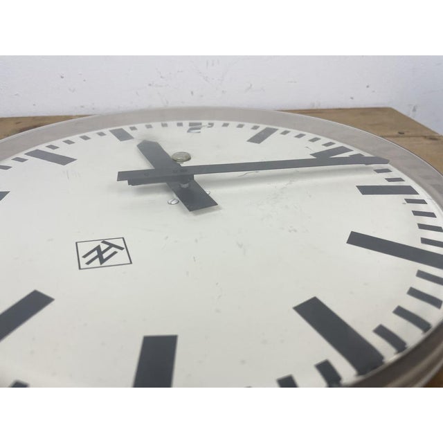 Industrial Acrylic Glass Station Wall Clock from Tn, 1960s For Sale - Image 9 of 17