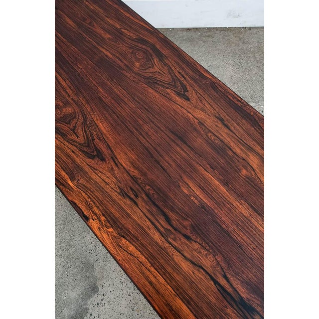 1960s 1960s Mid Century Danish Modern Coffee Table Rosewood Leaf Black Surfboard Rectangle For Sale - Image 5 of 12