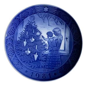 Christmas Plate the Christmas Tree from Royal Copenhagen, Denmark, 1981