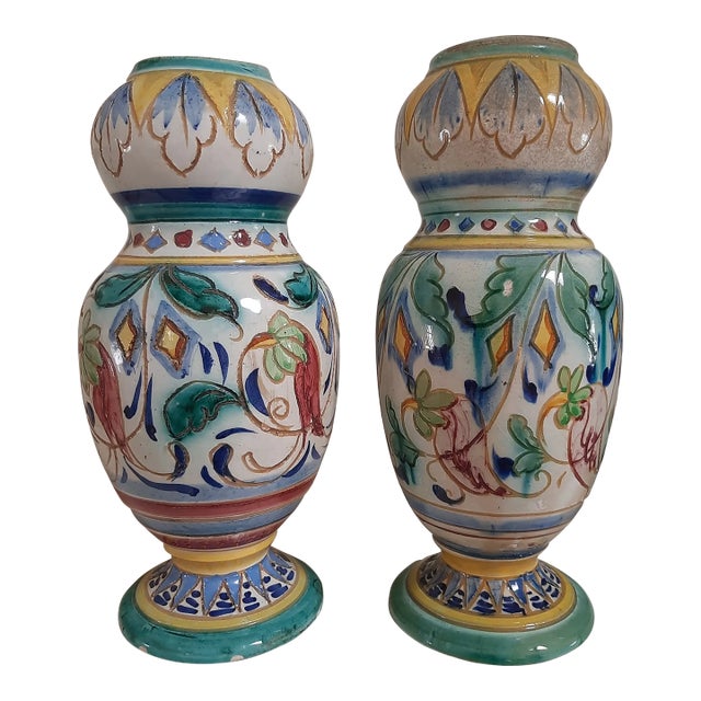 Pair of Early Majolica Italian Vases Deruta For Sale