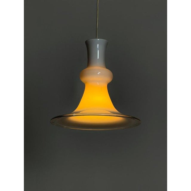 Holmegaard Etude Pendant Lamp – Michael Bang, 1970s–80s The Holmegaard Etude pendant lamp is a distinctive piece of Danish...