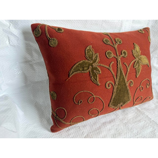 18th Century Italian Silk Velvet Appliqué Pillow For Sale - Image 4 of 7