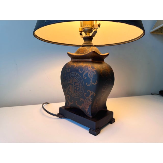 Late 20th Century Black Pagoda Hand Painted Table Lamp For Sale - Image 4 of 9