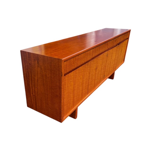 Gordon Russell LTD-Edition Mahogany Sideboard Credenza 1973 For Sale - Image 4 of 10